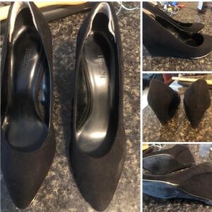 3/$20 EXPRESSION WEDGE 9